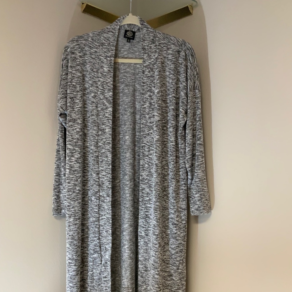 Bobeau Black White M Duster Cover up Yoga Active Normcore Scandi Girl Pilates